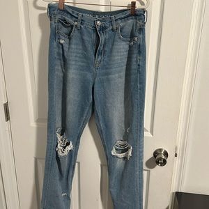 American Eagle mom Jean size 10